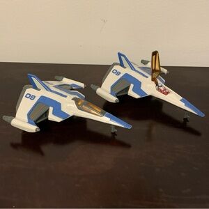 Set of 2 Star Wars space fighter toys jets